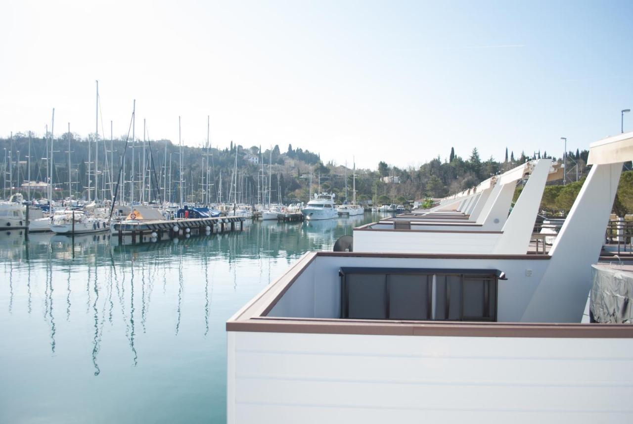 Floating House Blue Moon Villa Portoroz Bagian luar foto